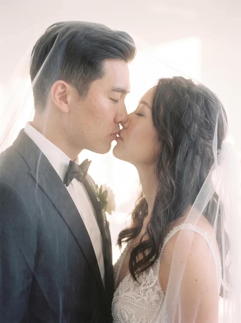 Veil Kiss